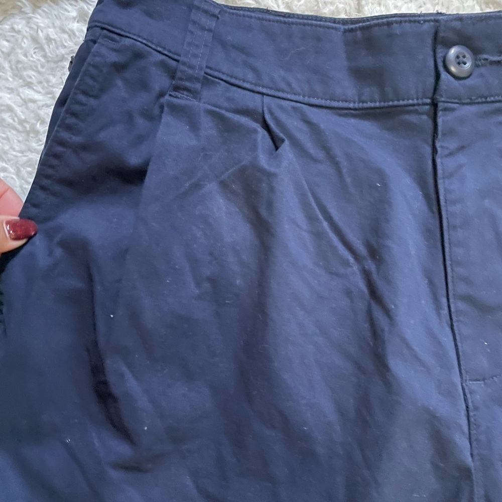 Hollister Men's Dark Blue Flat Front Shorts - Picture 5 of 12